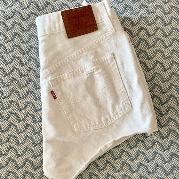 Levi’s 501 high-waisted shorts - Size 27 - White - Picture 2 of 6